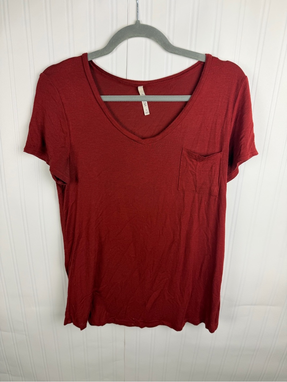 Active USA Women's Pocket V-Neck Tee - Wine